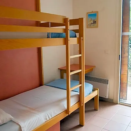 Hostel Hi Nimes